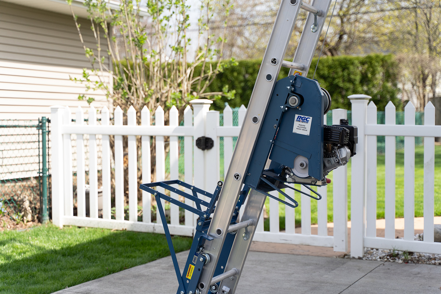RGC Platform Hoist
